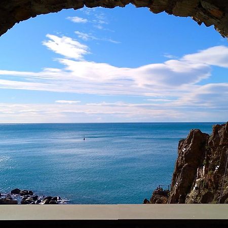 L'Incanto Divino Di Fronte Solo L'Orizzonte! Riomaggiore Bagian luar foto